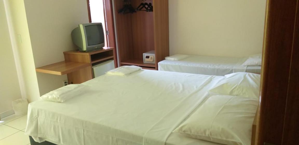 Hotel golden dolphin grand hotel 111 Caldas Novas Buitenkant foto